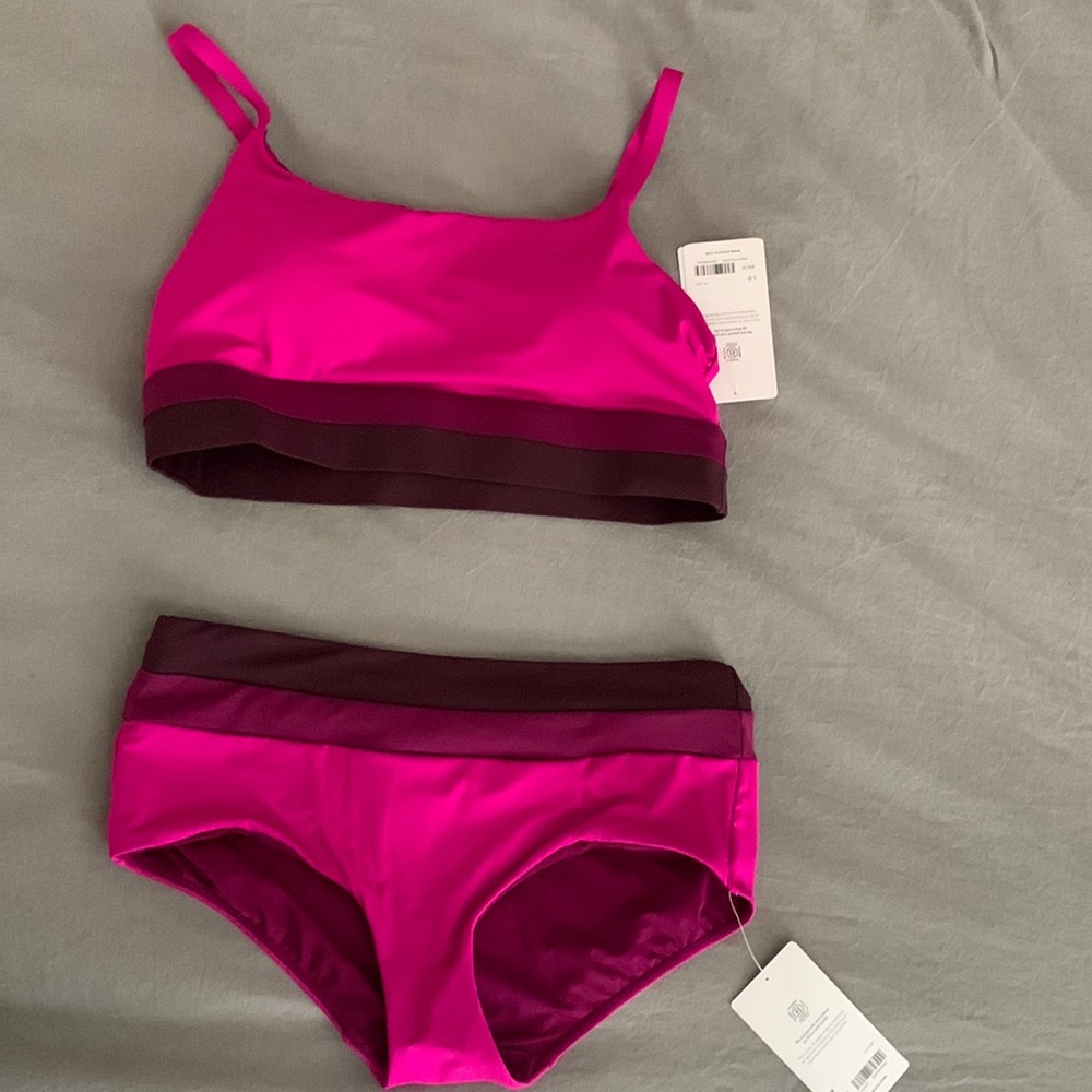 Athleta coastline bikini, new with tags.